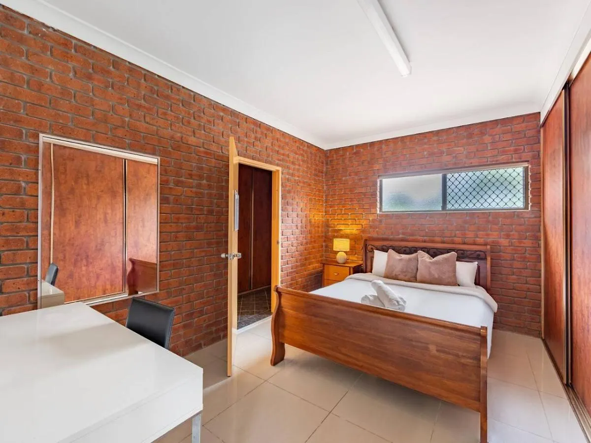 1 Bedroom Comfy Unit Sleep Close To Mall And Bus Brisbane Australia